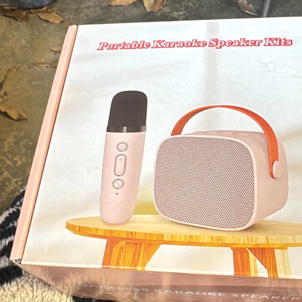Portable Karaoke Speaker Kit with Microphone - Pink